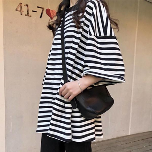 women's t-shirt 2021 oversized striped t shirts women summer fashion loose batwing sleeve tees femme white o neck cotton casual
women's t-shirt 2021 oversized striped t shirts women summer fashion loose batwing sleeve tees femme white o neck cotton casual