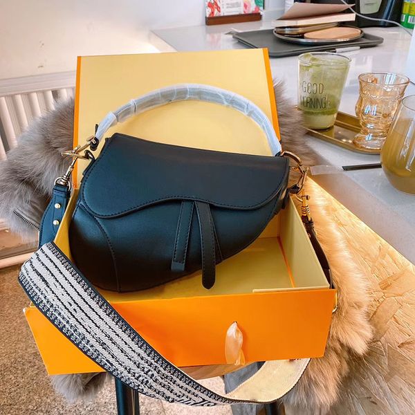 fashion women saddle bag shoulder bags luxury designer crossbody leather handbags sequined logo purse wallet handbag
fashion women saddle bag shoulder bags luxury designer crossbody leather handbags sequined logo purse wallet handbag