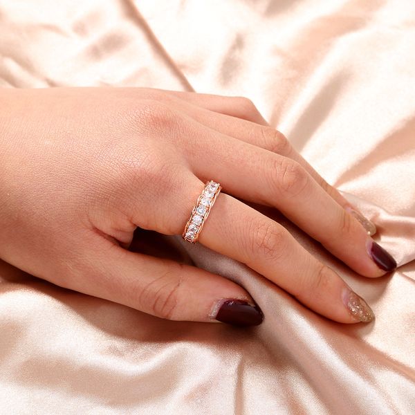 fashion trendy crystal engagement design ring for women white zircon cubic elegant rings female wedding jewelry, Golden;silver
fashion trendy crystal engagement design ring for women white zircon cubic elegant rings female wedding jewelry, Golden;silver