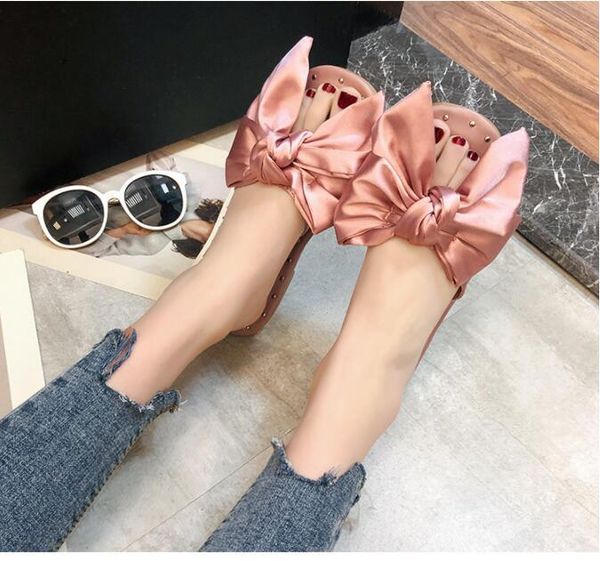 slippers for women wearing the korean version of 2021 bow-tie flat bottom one-word slipper fashion shoes, Black
slippers for women wearing the korean version of 2021 bow-tie flat bottom one-word slipper fashion shoes, Black