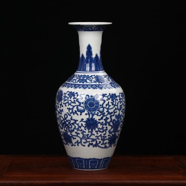 vases jingdezhen porcelain vase chinese ceramic china flower pot modern crafts blue and white
vases jingdezhen porcelain vase chinese ceramic china flower pot modern crafts blue and white