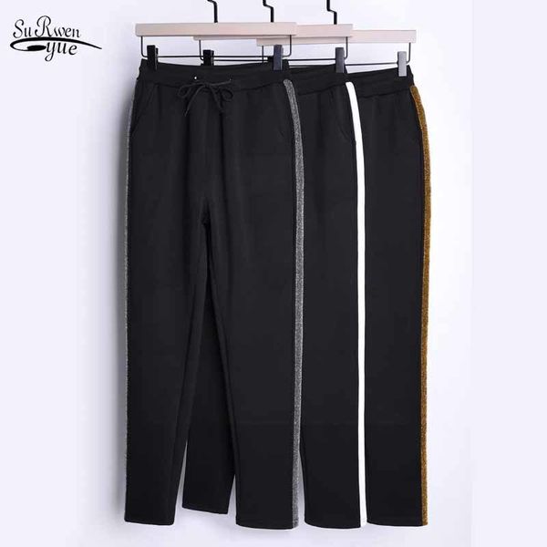 women's solid thin sweatpants warm casual plus size trousers pantalon thick lamb velvet harem pants femme 11523 210508, Black;white
women's solid thin sweatpants warm casual plus size trousers pantalon thick lamb velvet harem pants femme 11523 210508, Black;white
