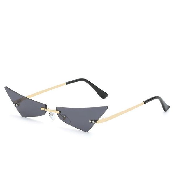 sunglasses fashion metal frame personality triangle party men women luxury outdoor sports street shooting glasses, White;black
sunglasses fashion metal frame personality triangle party men women luxury outdoor sports street shooting glasses, White;black
