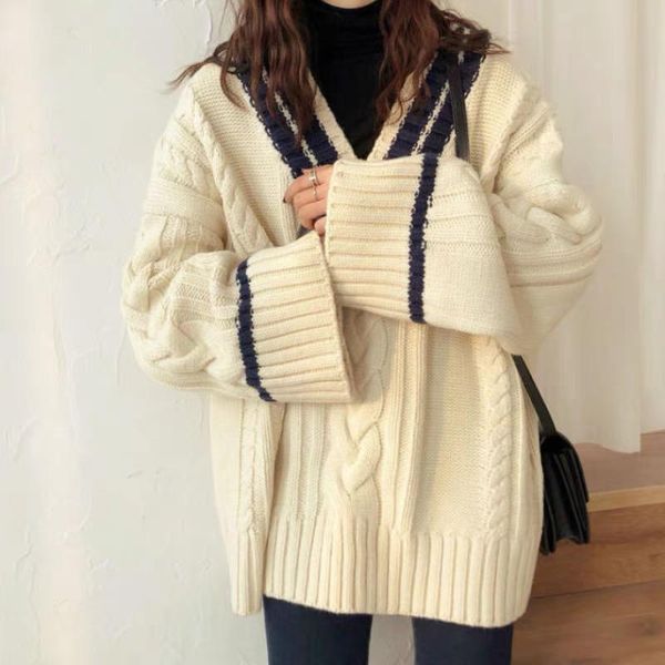 women's sweaters autumn and winter wind spell color twist pullovers lazy college female edition v-neck loose sweater coat, White;black
women's sweaters autumn and winter wind spell color twist pullovers lazy college female edition v-neck loose sweater coat, White;black