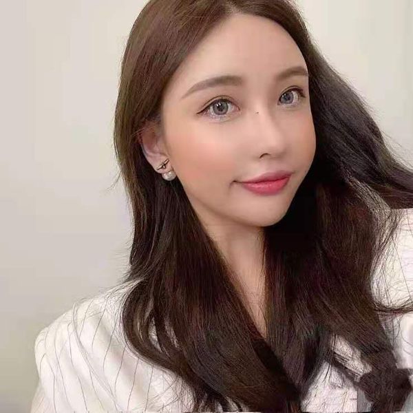 aaa designer jewelry 2021 new high version pearl bee earrings simple versatile s925 tremella needle earrings for women uj70, Golden
aaa designer jewelry 2021 new high version pearl bee earrings simple versatile s925 tremella needle earrings for women uj70, Golden