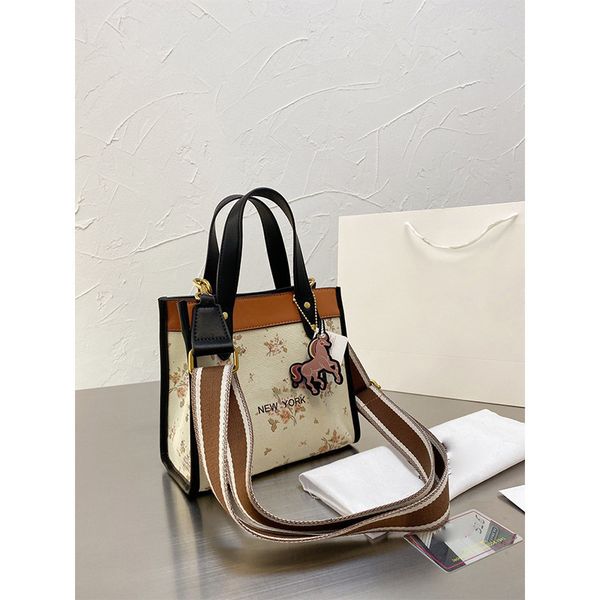 outlet kuojia small flower shopping bag large capacity daily practical commuting wide shoulder strap designers handbag yw
outlet kuojia small flower shopping bag large capacity daily practical commuting wide shoulder strap designers handbag yw