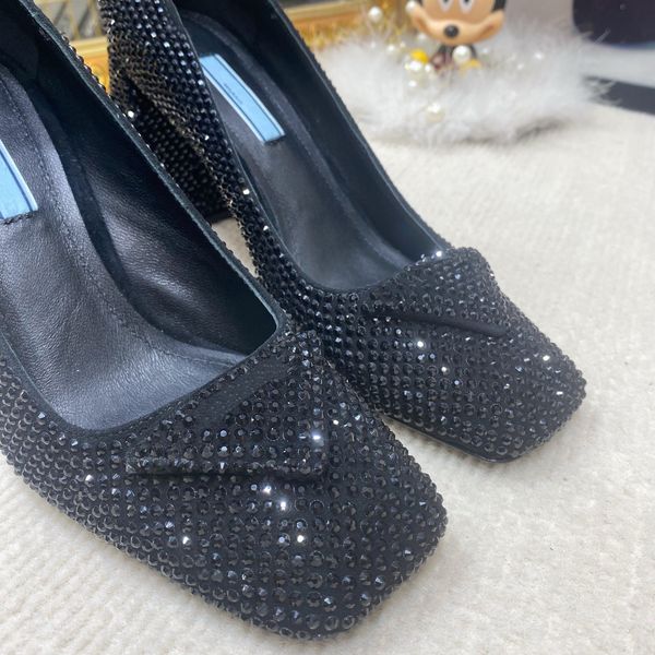 2021dress shoes women diamond face high heels fashion imitation crystal decoration satin loafers sandals luxury brand ladies off size:35-41, Black
2021dress shoes women diamond face high heels fashion imitation crystal decoration satin loafers sandals luxury brand ladies off size:35-41, Black