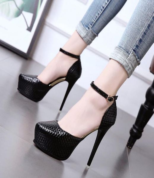 dress shoes pointed waterproof platform patent leather one-button heels, 2021, Black
dress shoes pointed waterproof platform patent leather one-button heels, 2021, Black