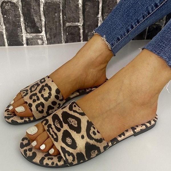 fashion leopard open toe flats slippers women summer beach shoes woman cosy zapatos de mujer large size 36-43, Black
fashion leopard open toe flats slippers women summer beach shoes woman cosy zapatos de mujer large size 36-43, Black