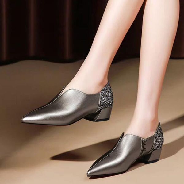 spring shoe woman mid heels women pumps pointed toe thick heel female single shoes sequince soft pu leather black silver
spring shoe woman mid heels women pumps pointed toe thick heel female single shoes sequince soft pu leather black silver