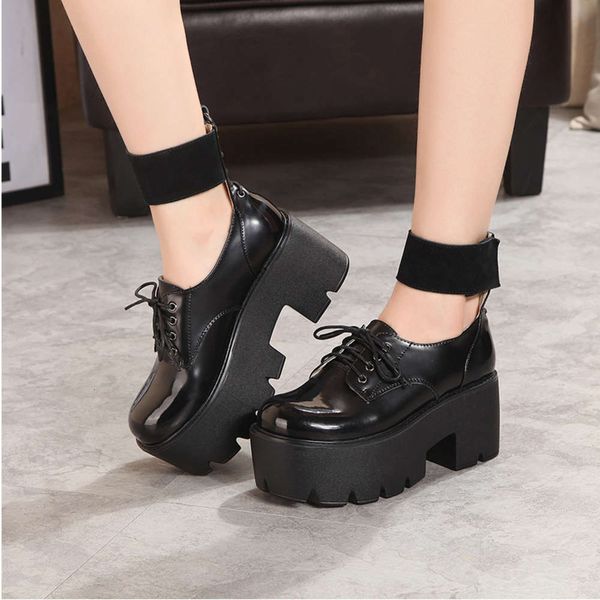 women's leather sho work comfortable british style thick heels high single black foot ring strap
women's leather sho work comfortable british style thick heels high single black foot ring strap