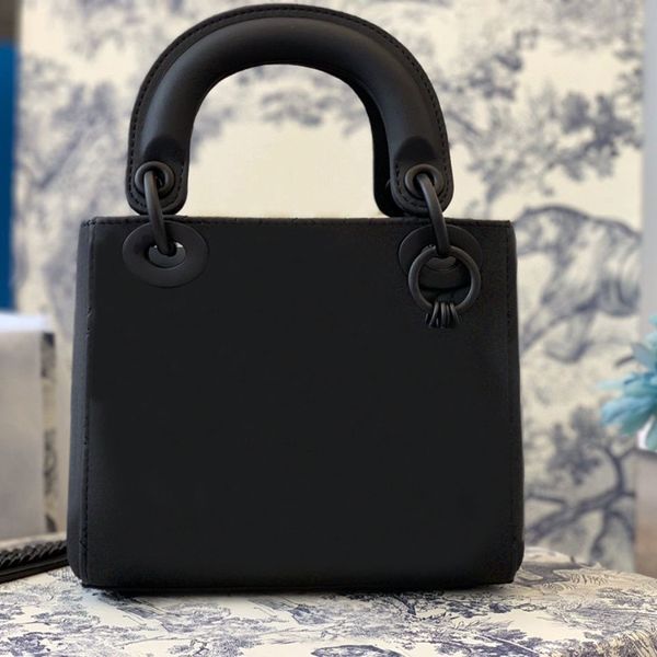 designer luxury handbag wallet classic lady shoulder bag leather and houndstooth fabric saddle handbag bag
designer luxury handbag wallet classic lady shoulder bag leather and houndstooth fabric saddle handbag bag