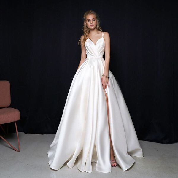 fashion satin wedding dress 2022 custom size spaghetti straps ruched pleats a-line simple bridal gowns vestido de noiva, White
fashion satin wedding dress 2022 custom size spaghetti straps ruched pleats a-line simple bridal gowns vestido de noiva, White