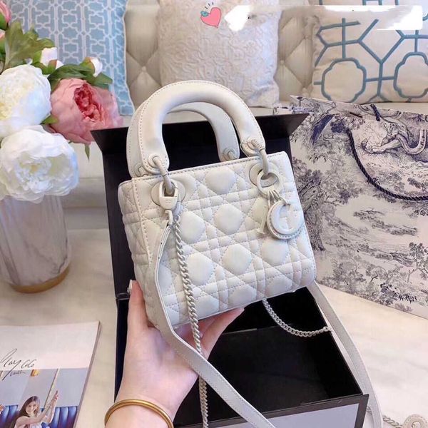 princess's small women's leather lady's hand fashion rhombic chain one shoulder messenger bag zly
princess's small women's leather lady's hand fashion rhombic chain one shoulder messenger bag zly