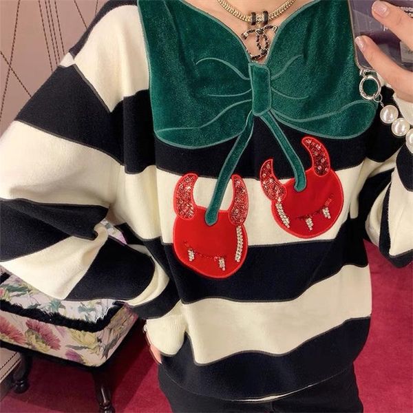 women's sweaters 2021 autumn velvet patchwork stripe sequins loose women casual fashion bow sweater knitted pullover female clothes, White;black
women's sweaters 2021 autumn velvet patchwork stripe sequins loose women casual fashion bow sweater knitted pullover female clothes, White;black