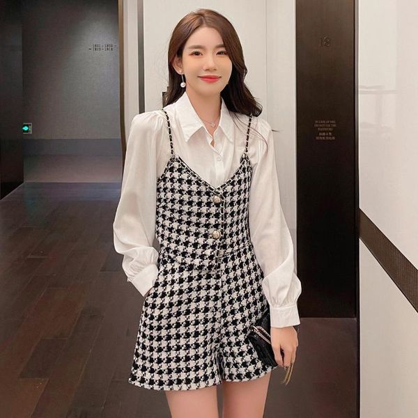 women's tracksuits white blouse and spaghetti +plaid shorts 3pcs set women autumn 2021 outfits fashion, Gray
women's tracksuits white blouse and spaghetti +plaid shorts 3pcs set women autumn 2021 outfits fashion, Gray