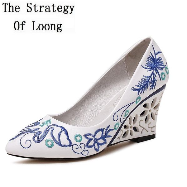 women embroidered ethnic style pointed toe wedge heels shoes blue-white cut out lady national flowers pumps 20210112 dress, Black
women embroidered ethnic style pointed toe wedge heels shoes blue-white cut out lady national flowers pumps 20210112 dress, Black