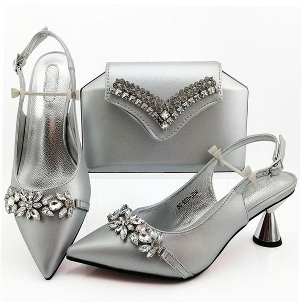 dress shoes latest italian fashion high heels and bag set for wedding party african women matching size 38-43, Black
dress shoes latest italian fashion high heels and bag set for wedding party african women matching size 38-43, Black