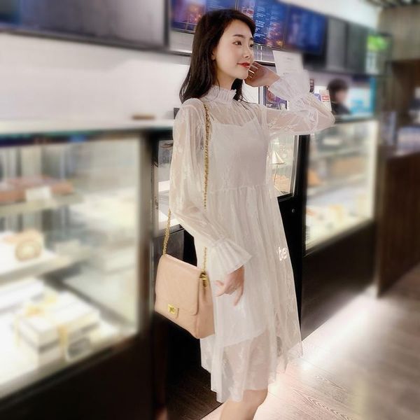 casual dresses bohemian women mesh lace dress long sleeve embroidery loose lady summer female clothing 2021, Black;gray
casual dresses bohemian women mesh lace dress long sleeve embroidery loose lady summer female clothing 2021, Black;gray