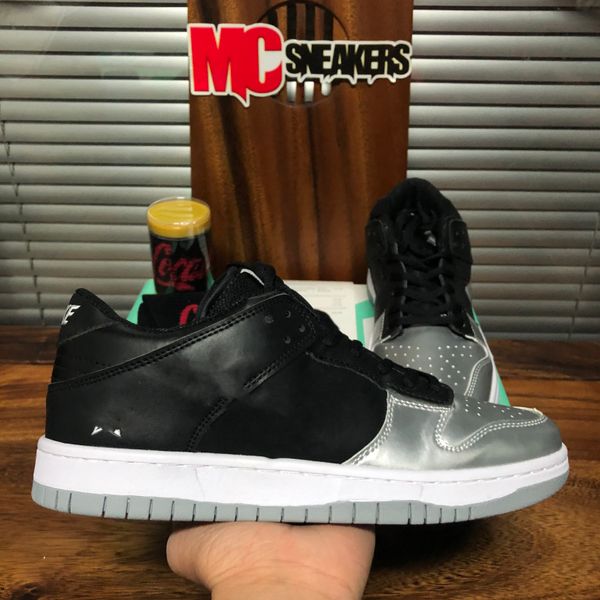 men women designers skateboarding shoes black white the 50 night of mischief chunky bears strange love unc mens sports trainers designer sne
men women designers skateboarding shoes black white the 50 night of mischief chunky bears strange love unc mens sports trainers designer sne