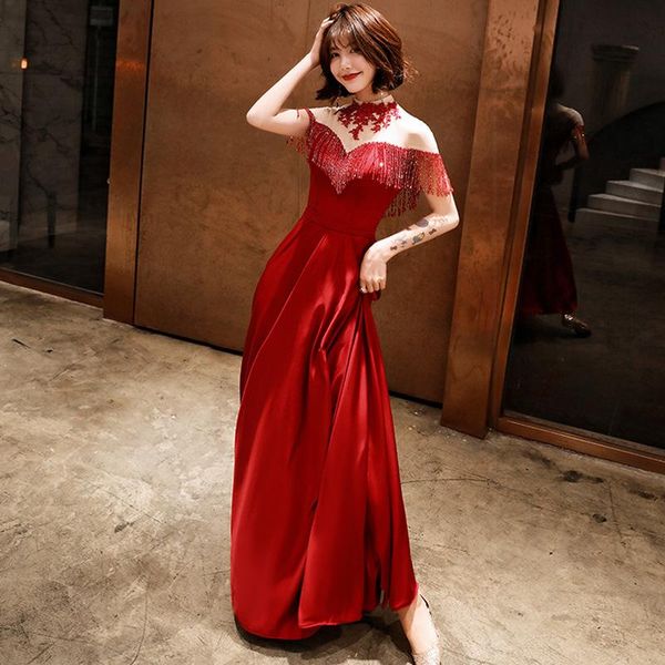 ethnic clothing romantic bride wedding dress with tassel slim long evening exquisite appliques formal party elegant banquet, Red
ethnic clothing romantic bride wedding dress with tassel slim long evening exquisite appliques formal party elegant banquet, Red