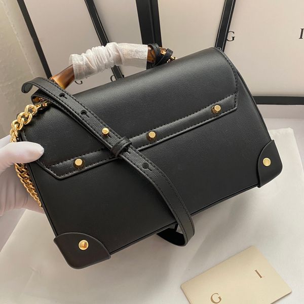 fashion women luxurys designers bags 2021 messenger bag woman totes casual lady handbags vintage printing shoulder classic crossbody
fashion women luxurys designers bags 2021 messenger bag woman totes casual lady handbags vintage printing shoulder classic crossbody
