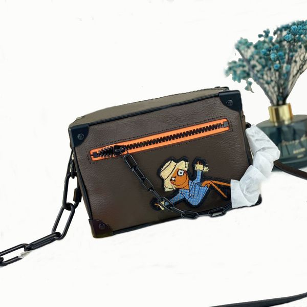 mini soft trunk designer shoulder bags crossbody chain bag wallets totes double letters cartoon prints
mini soft trunk designer shoulder bags crossbody chain bag wallets totes double letters cartoon prints