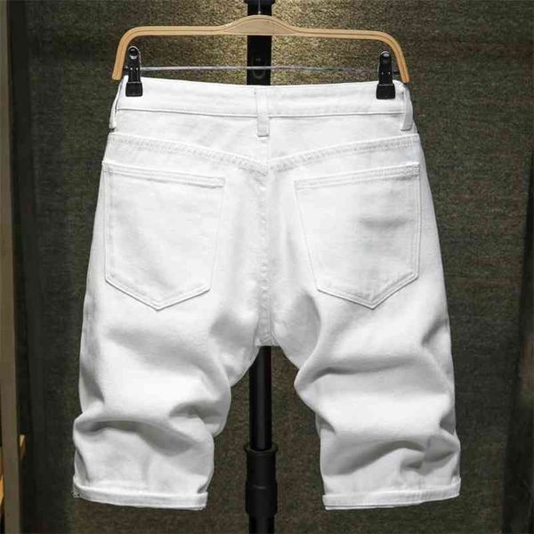 summer new men's ripped denim shorts classic style black white fashion casual slim fit short jeans male brand 210330, White;black
summer new men's ripped denim shorts classic style black white fashion casual slim fit short jeans male brand 210330, White;black