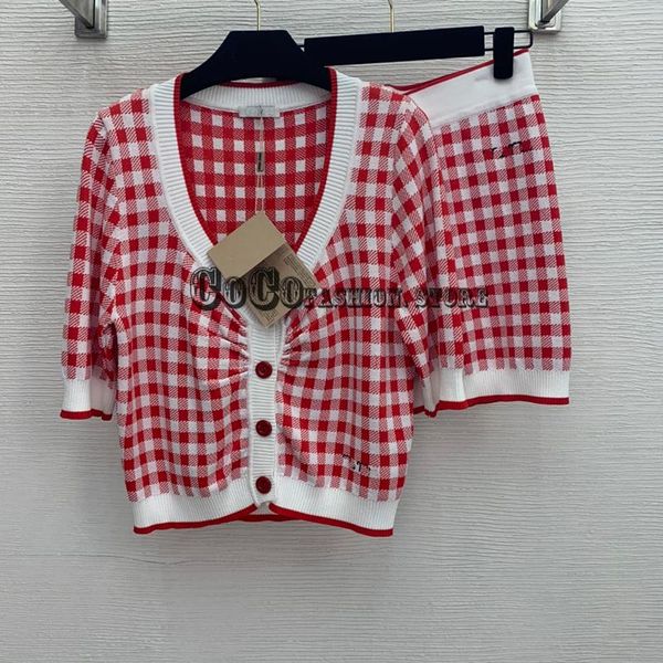 luxury design 21 summer two piece outfits set for women plaid knitted short sleeves deep v cardigan shirt high waist slim shorts women', Gray
luxury design 21 summer two piece outfits set for women plaid knitted short sleeves deep v cardigan shirt high waist slim shorts women', Gray