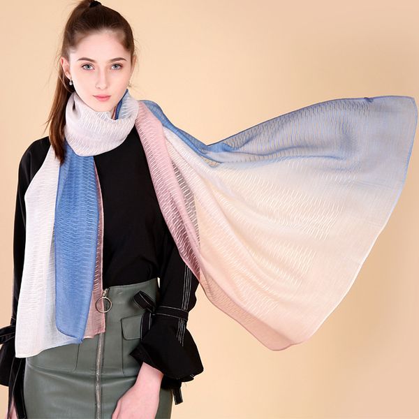 2021 new fish scale gradient women's korean silk scarf decorative sunscreen shawl, Blue;gray
2021 new fish scale gradient women's korean silk scarf decorative sunscreen shawl, Blue;gray