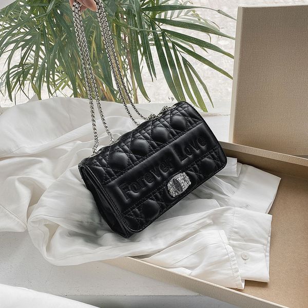 design s bag female summer new fashion single shoulder rhombic chain with foreign style small square bag
design s bag female summer new fashion single shoulder rhombic chain with foreign style small square bag