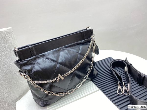 super soft leather women's bag elegant and practical clutch bags modern style letter chain black brown hobo luxury purse lady handbag
super soft leather women's bag elegant and practical clutch bags modern style letter chain black brown hobo luxury purse lady handbag