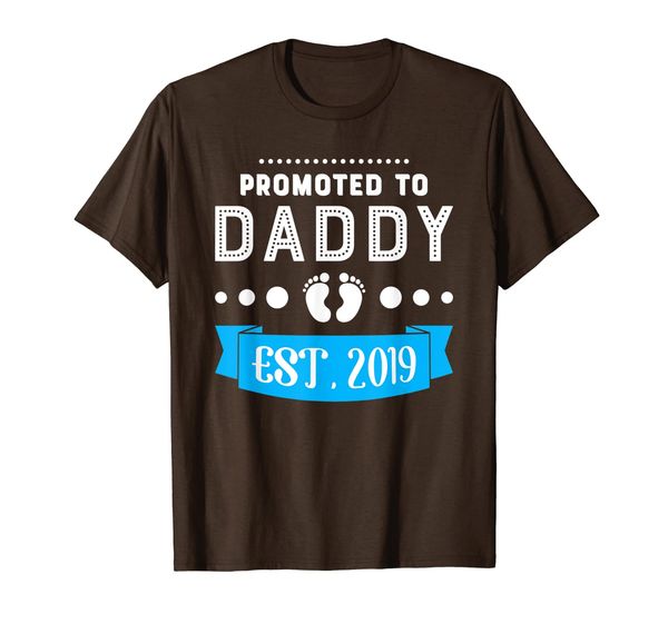 Promoted To Daddy Est 2019 New First Daddy Baby Reveal Gift T-Shirt, Mainly pictures
Promoted To Daddy Est 2019 New First Daddy Baby Reveal Gift T-Shirt, Mainly pictures