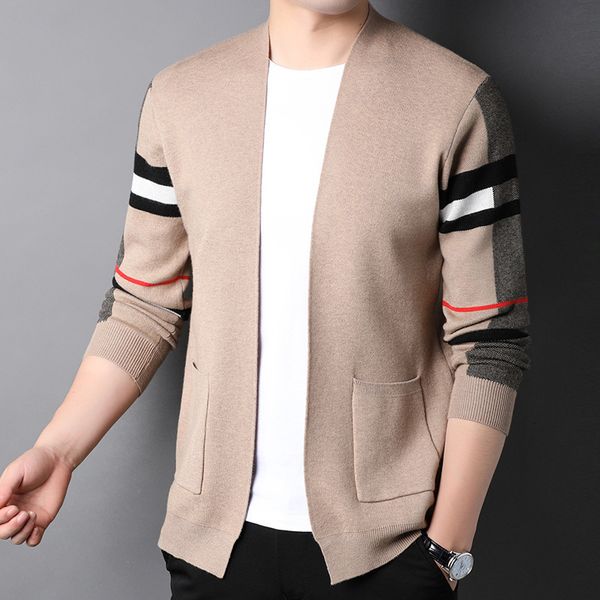 sweater knit 2021 autumn men's contrast color ted cardigan loose korean jacket thin, White;black
sweater knit 2021 autumn men's contrast color ted cardigan loose korean jacket thin, White;black