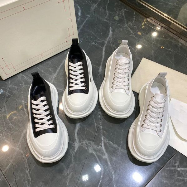 brand genuine cow leather platform shoes fashion casual women dress shoe ladies loafers classic black white lace up lovers
brand genuine cow leather platform shoes fashion casual women dress shoe ladies loafers classic black white lace up lovers