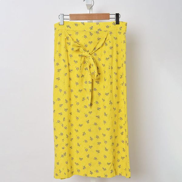 skirts women yellow color midi skirt flower print high waist lace-up retro lady spring summer, Black
skirts women yellow color midi skirt flower print high waist lace-up retro lady spring summer, Black