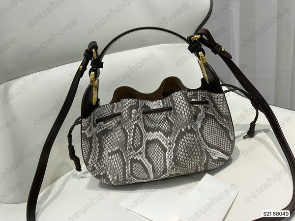 pomodorino bags roma mini dumplings open pocket package leather womens serpentin luxury designers handbag crossbody single shoulder 68049
pomodorino bags roma mini dumplings open pocket package leather womens serpentin luxury designers handbag crossbody single shoulder 68049