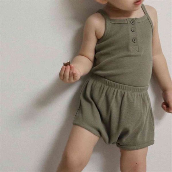 kids baby summer sleeveless clothing sets solid knitted sling shorts suit childrens clothes set, White
kids baby summer sleeveless clothing sets solid knitted sling shorts suit childrens clothes set, White