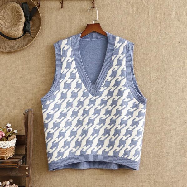 plus size t-shirt knitted vest for women v--neck fabric sleeveless shirt large sweater in winter fatwomen, Black
plus size t-shirt knitted vest for women v--neck fabric sleeveless shirt large sweater in winter fatwomen, Black