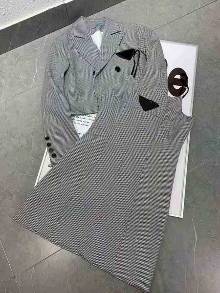 women two pieces dress tracksuit with letter pattern jackets and skirts set fashion style outwears for lady coats bottoms dresses sets size, White
women two pieces dress tracksuit with letter pattern jackets and skirts set fashion style outwears for lady coats bottoms dresses sets size, White