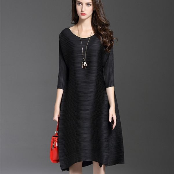 autumn 2019 new women's sanzhai a-line loose large dress medium length pleated skirt, White;black
autumn 2019 new women's sanzhai a-line loose large dress medium length pleated skirt, White;black