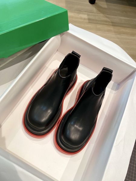 designer boots luxury boots stylish classic matt patent leather inverted triangle branded 0822, Black
designer boots luxury boots stylish classic matt patent leather inverted triangle branded 0822, Black