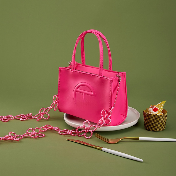 2021 european and american fashion bag solid color shoulder diagonal leather simple handbag autumn
2021 european and american fashion bag solid color shoulder diagonal leather simple handbag autumn