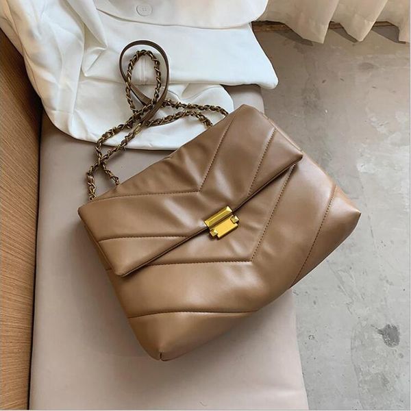 large vintage pu leather crossbody bag for women 2021 fashion chain designer handbags lady capacity shoulder bags evening
large vintage pu leather crossbody bag for women 2021 fashion chain designer handbags lady capacity shoulder bags evening
