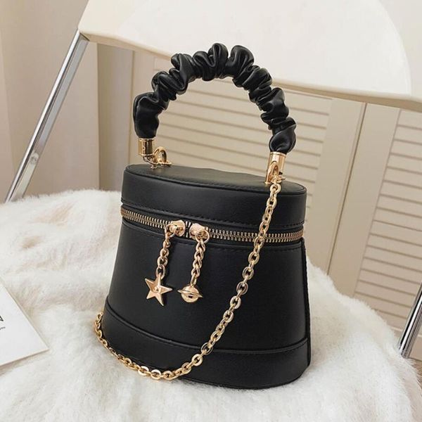 cross body elegant female pleated tote bucket bag 2021 pu leather women's designer handbag chain shoulder messenger
cross body elegant female pleated tote bucket bag 2021 pu leather women's designer handbag chain shoulder messenger