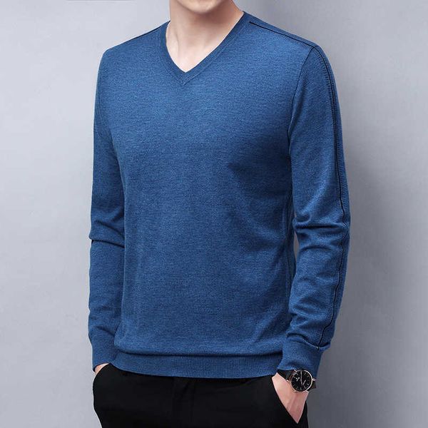 men's sweaters 2021 spring autumn middle-aged v-neck sweater autumn knitted chicken heart collar sweater bottomed shirt men's wear, White;black
men's sweaters 2021 spring autumn middle-aged v-neck sweater autumn knitted chicken heart collar sweater bottomed shirt men's wear, White;black