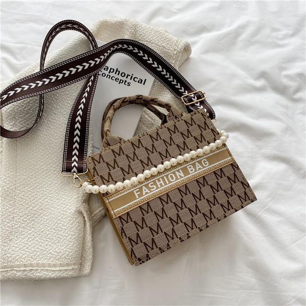 evening bags pearl handbag 2021 female bag french texture simple letter single shoulder messenger
evening bags pearl handbag 2021 female bag french texture simple letter single shoulder messenger