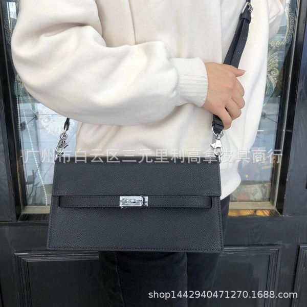 evening bags foreign trade ladies small bag handbag wholesale women's online celebrity shoulder diagonal
evening bags foreign trade ladies small bag handbag wholesale women's online celebrity shoulder diagonal