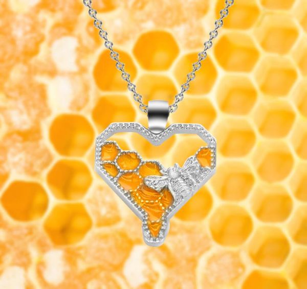 summer wind bee necklace ladies heart-shaped animal beehive dripping oil honey pendant jewelry necklaces, Silver
summer wind bee necklace ladies heart-shaped animal beehive dripping oil honey pendant jewelry necklaces, Silver