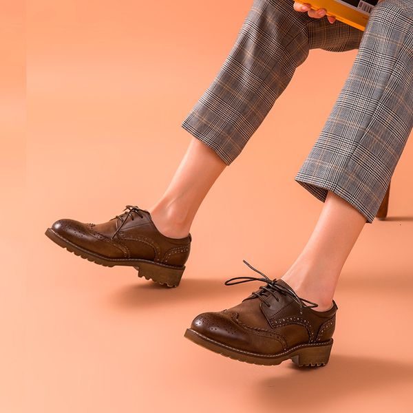 dress shoes brogue women genuine cow leather wingtip waxing round toe cross-tied retro ladies flat derby shoes a21609, Black
dress shoes brogue women genuine cow leather wingtip waxing round toe cross-tied retro ladies flat derby shoes a21609, Black